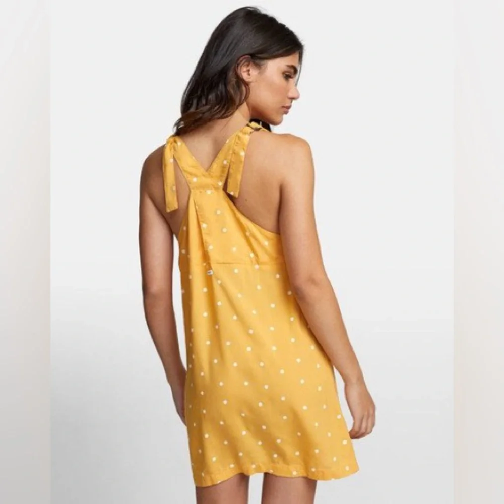 NWT RVCA Yellow Polka Dot Tank Dress Size Medium🌼 - Picture 10 of 10